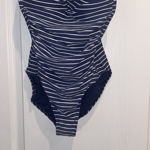 Niptuck Swimsuit, Size 6 - Picture 4 of 15